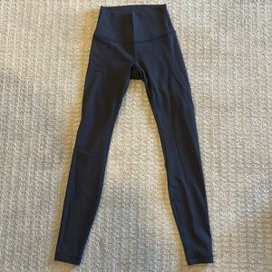 Black Lululemon Wunder Under